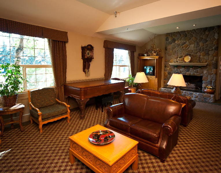 Coast Inn At Lake Hood Anchorage Room photo